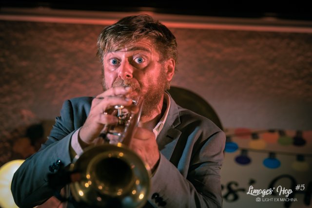 Limoges'Hop #5

Partage libre à des fins non promotionnelles ou commerciales, en créditant l'auteur (@lightexmachina).

© Alexandre - LIGHT EX MACHINA 2023, tous droits réservés.